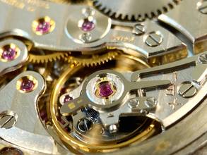 Thumbnail von IWC Handwinding 33.5mm Steel Bauhaus Design Vintage