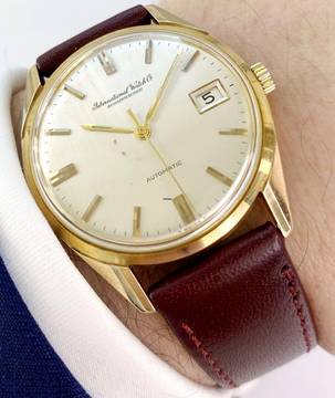  IWC Classic Vintage Automatic Automatik Solid Gold Linen Dial cal 8541 ref 810A 810A 
