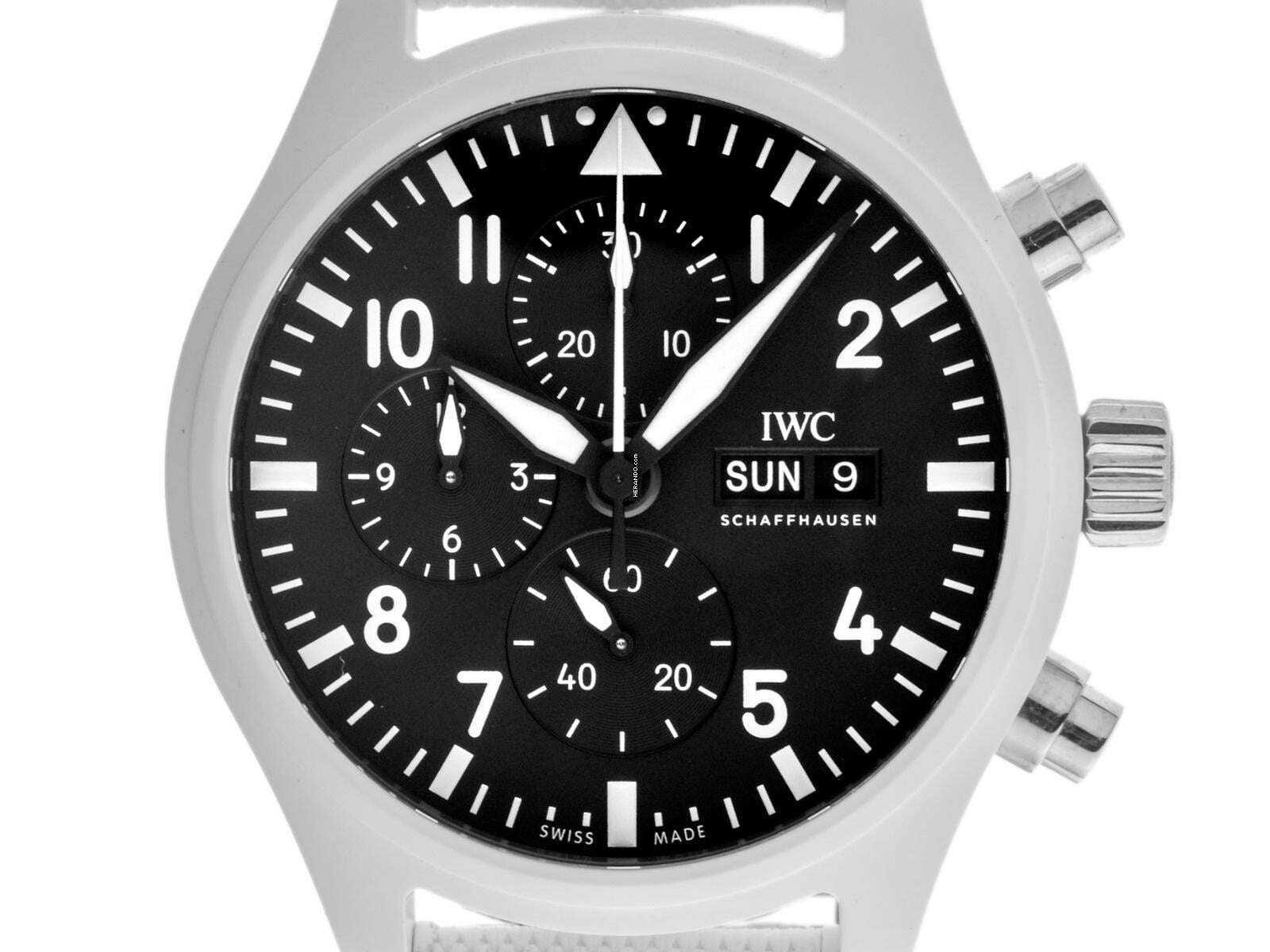 IWC Fliegeruhr Chronograph Top Gun Pilot´s Watch Top Gun Keramik Ref.IW389105 2026 Full Set Ungetragen Pilot´s Watch Chronograph Top Gun Edition Lake Tahoe Keramik Faltschließe