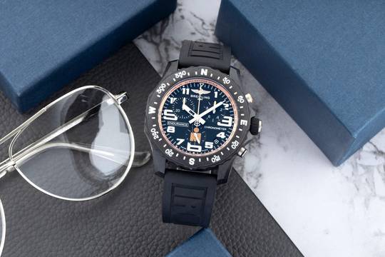  Breitling Endurance Pro Chronograph Breitlight Quarz Ref. X823101B1B1S1 B&P 2024 