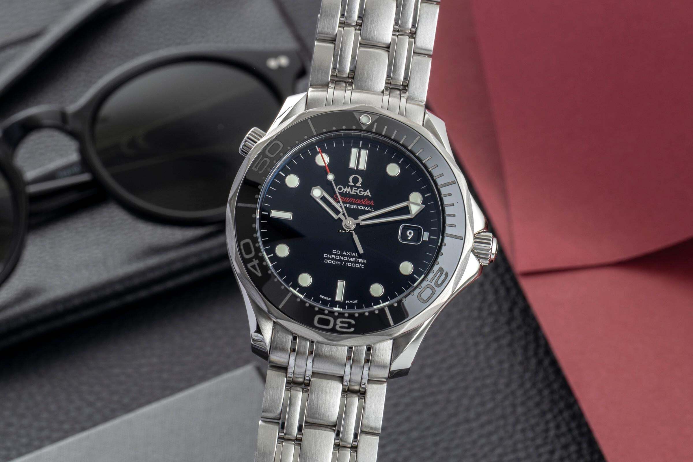 Omega Seamaster Diver 300 M Stahl Automatik Herrenuhr 212.30.41.20.01.003 B&P
