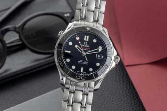 Omega Seamaster Diver 300 M Çelik Otomatik Erkek Saat 212.30.41.20.01.003 B&P
