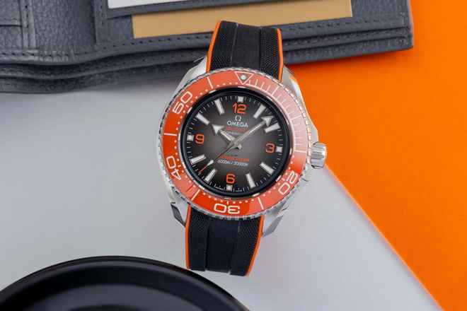 Omega Seamaster Çelik Otomatik Erkek Saatı Ref. 215.32.46.21.06.001 B&P 2024