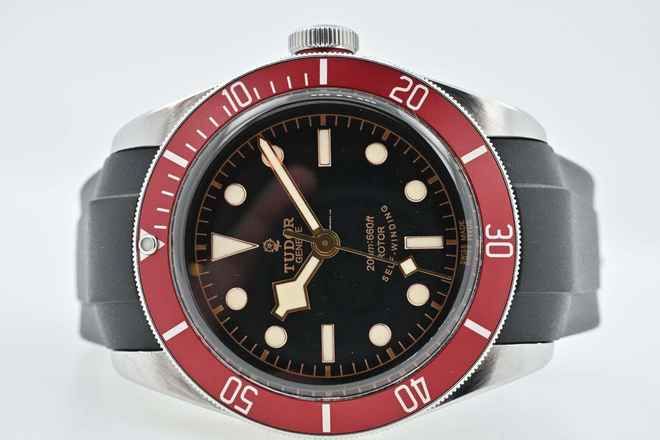  Tudor Black Bay Heritage Black Bay Red ETA LC100 79220R 