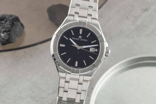 Maurice Lacroix AIKON Stahl Quarz Herrenuhr Ref. AI1008-SS002-33 B&P 2018
