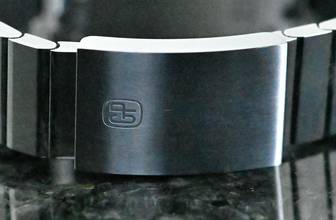 Thumbnail von Girard Perregaux Casquette 2.0 | 39800-21-3199-6CM | Full Set 2025 | Titanum & yellow gold