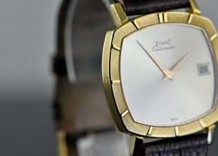 Thumbnail von Piaget rare Vintage TV Screen Date | 13423 | Automatic | yellow gold