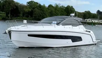 Thumbnail von Azimut Atlantis 45
