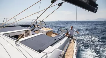 Thumbnail von Beneteau Oceanis 51.1