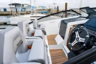Thumbnail von Beneteau Flyer 10