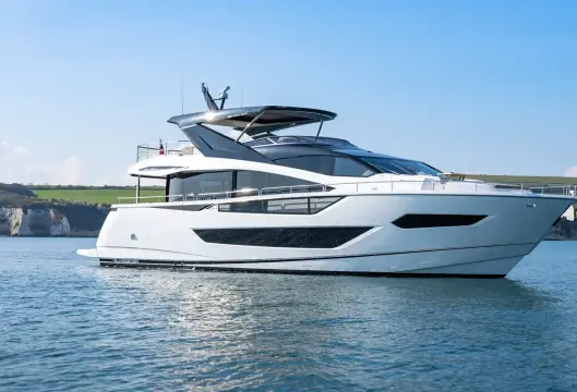 Sunseeker 88 Yacht