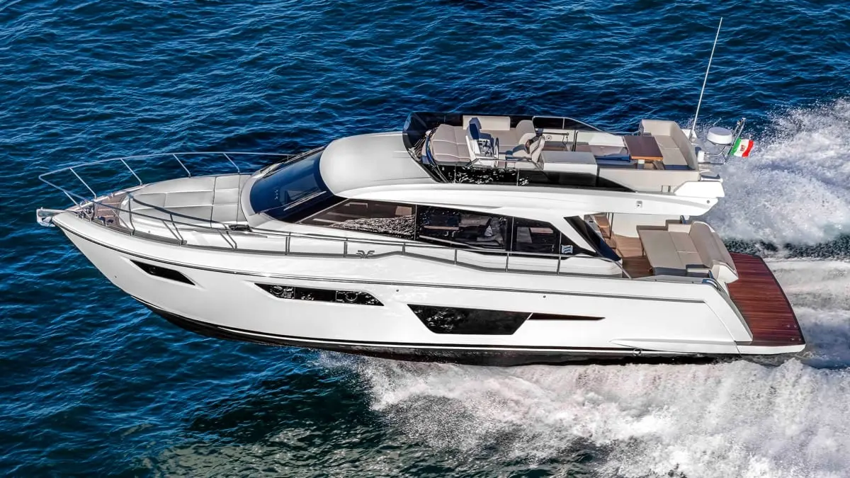 Ferretti Yachts 500