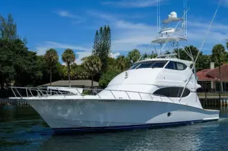 Thumbnail von Hatteras 68 Convertible Buzz