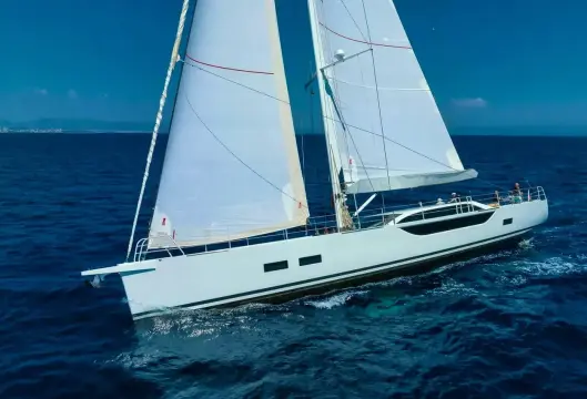 Cyrus Yachts Custom BLISS II