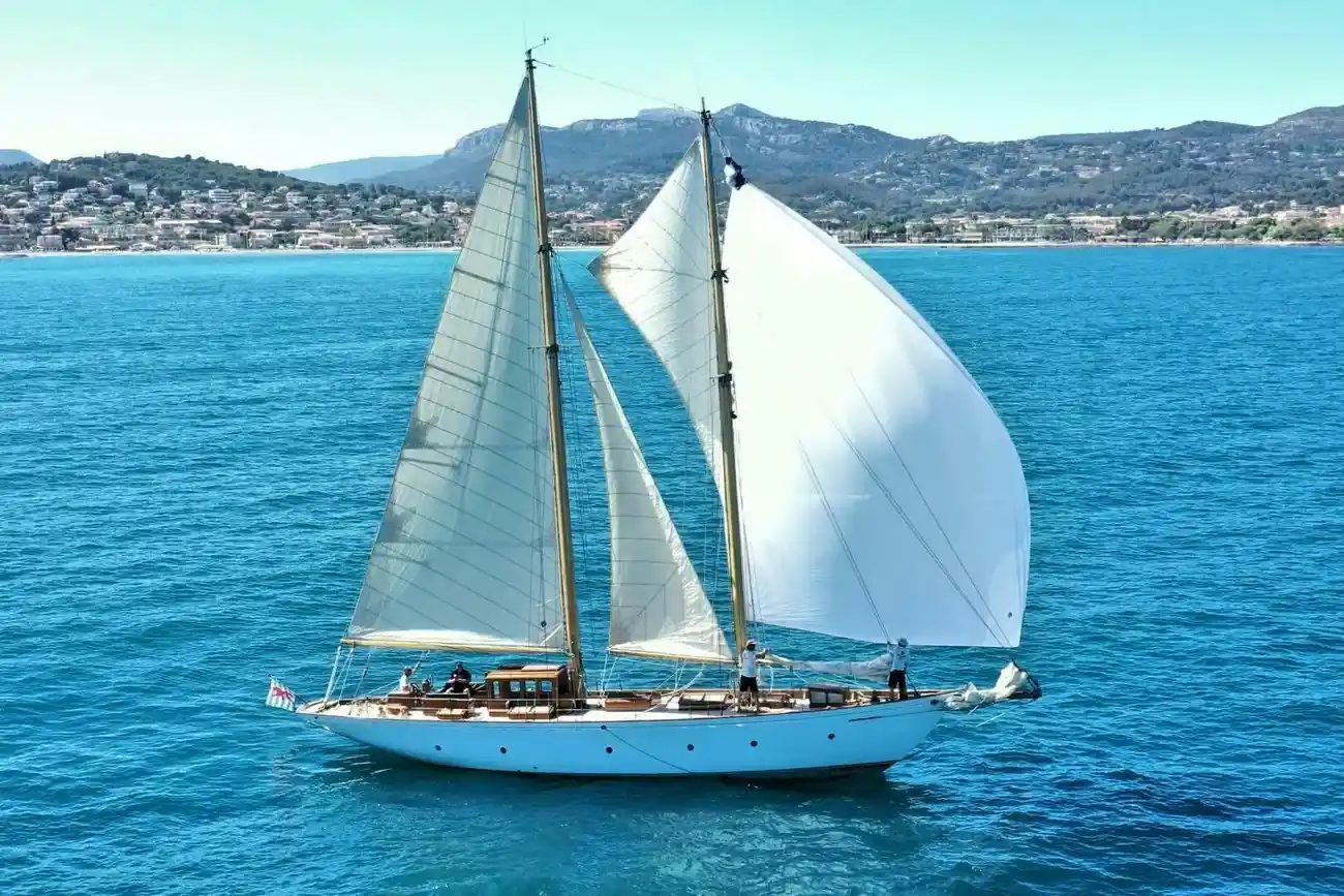 Custom Omega 68 ARMIDE