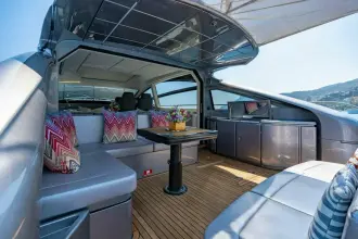 Thumbnail von Pershing 62 SILVER MISSILE