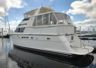 Thumbnail von Hatteras 50 Sport Deck Motor Yacht Heartbeat