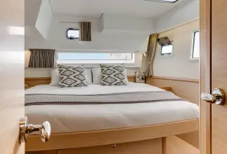 Thumbnail von Lagoon 42