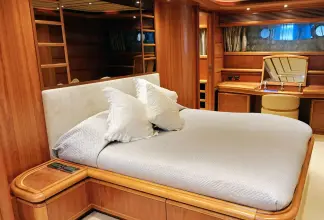 Thumbnail von Custom Line 94