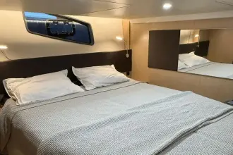 Thumbnail von Bavaria SR41 HT Deep Blue