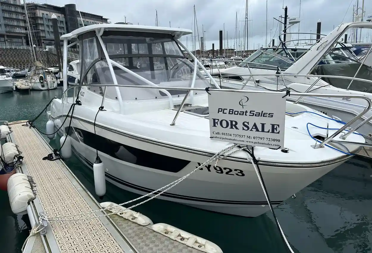 Jeanneau Cap Camarat 9.0 WA