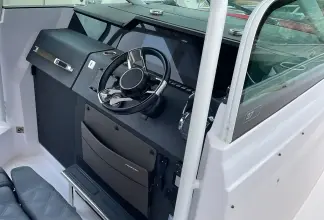 Thumbnail von Axopar 37 Sun Top Axopar Suntop