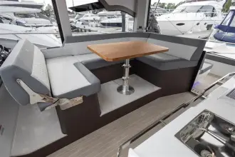 Thumbnail von Galeon 425 HTS