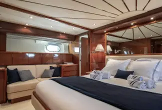 Thumbnail von Falcon 86 1660