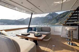 Thumbnail von Azimut 60 Magellano