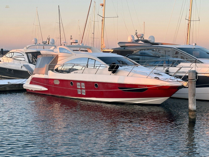 AZIMUT 43 S