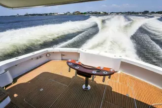 Thumbnail von Hatteras 68 Convertible