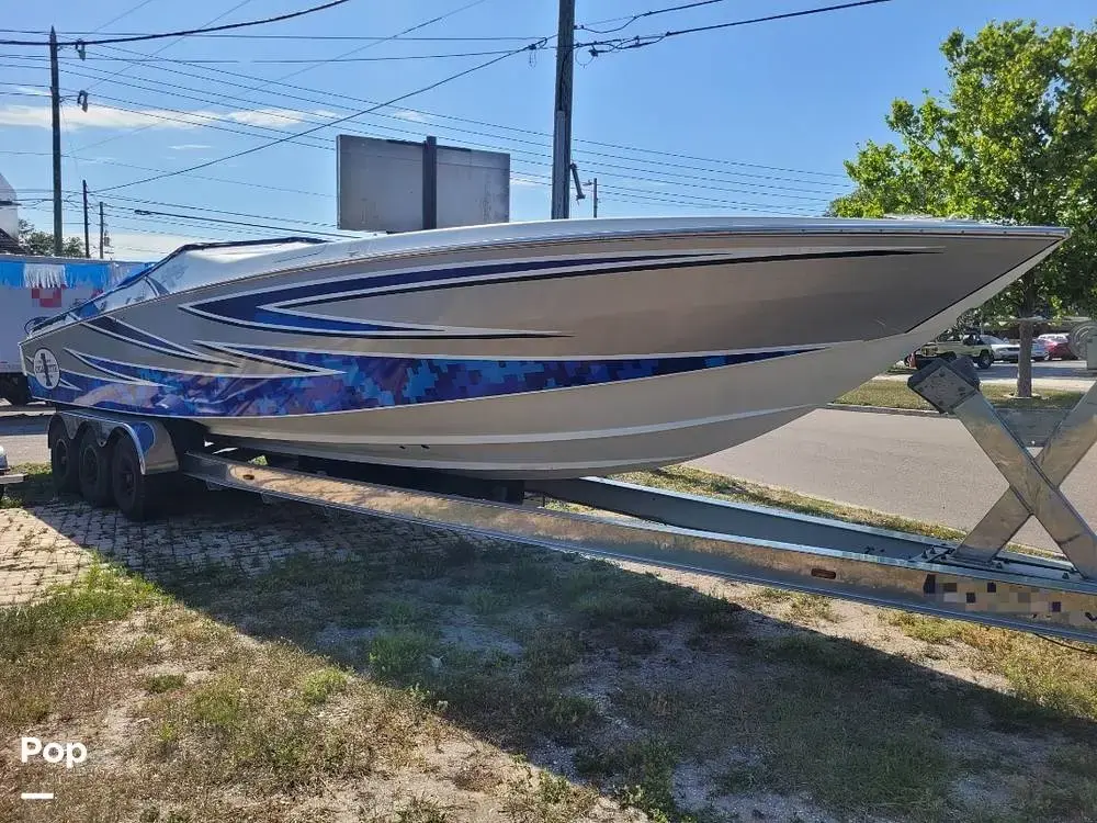 Cigarette 35 Cafe Racer