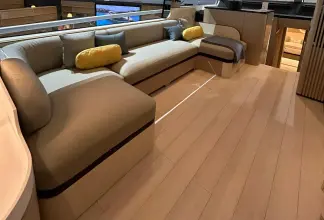 Thumbnail von Azimut 68