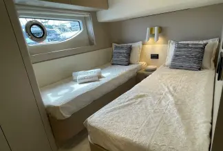 Thumbnail von Azimut 68