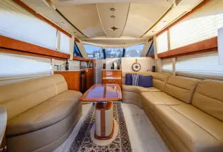 Thumbnail von Meridian 341 Sedan