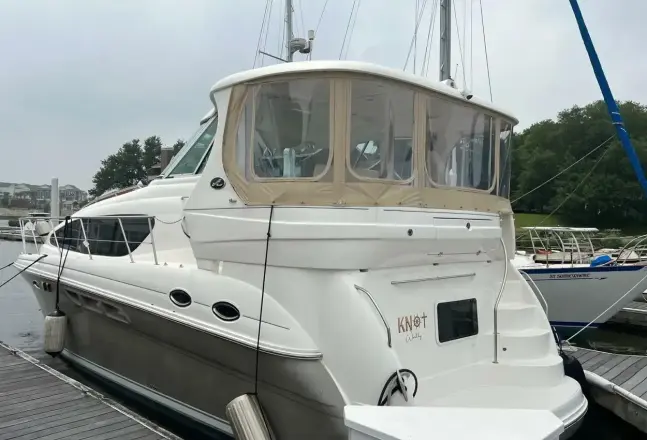 Sea Ray 40 Motor Yacht Knot Worthy