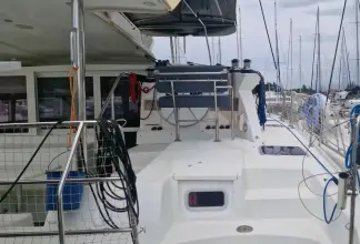 Thumbnail von Lagoon 421 BULLE