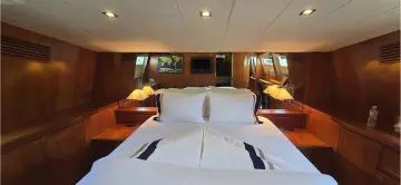 Thumbnail von Falcon 102