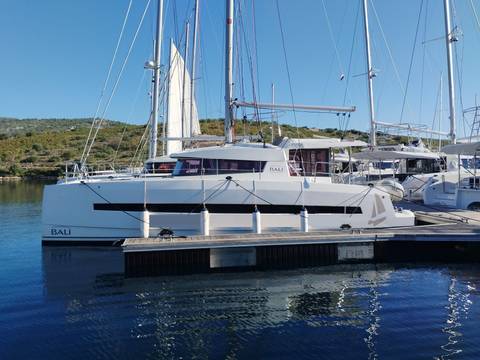 Bali 4.0 Catana
