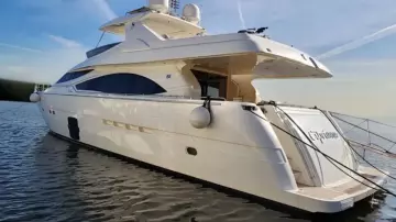 Thumbnail von Ferretti Yachts 830