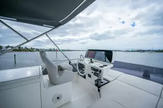 Thumbnail von Ferretti Yachts 500 TIME CHASER