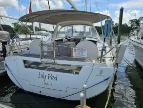 Thumbnail von Beneteau Oceanis 45 Lily Pad