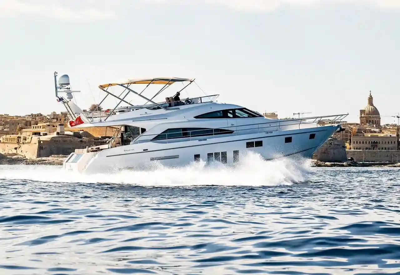 Fairline Squadron 65 LANA