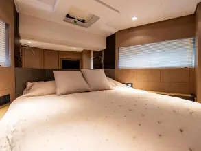 Thumbnail von Ferretti Yachts 500 500