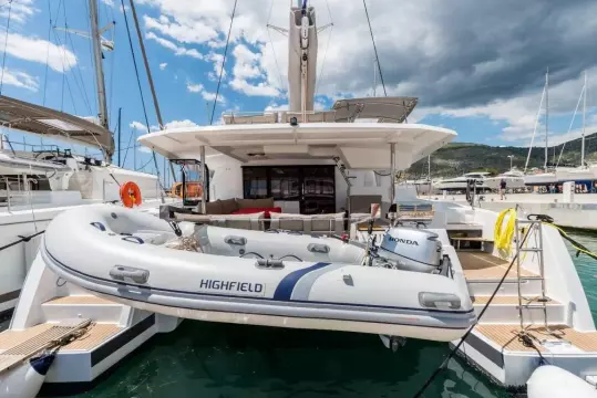 Fountaine Pajot Saona 47