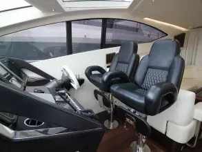 Thumbnail von Sunseeker 68 Sport Yacht ESCAPE