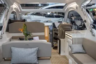 Thumbnail von Galeon 335 HTS