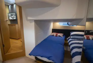 Thumbnail von Princess V39 Viola III