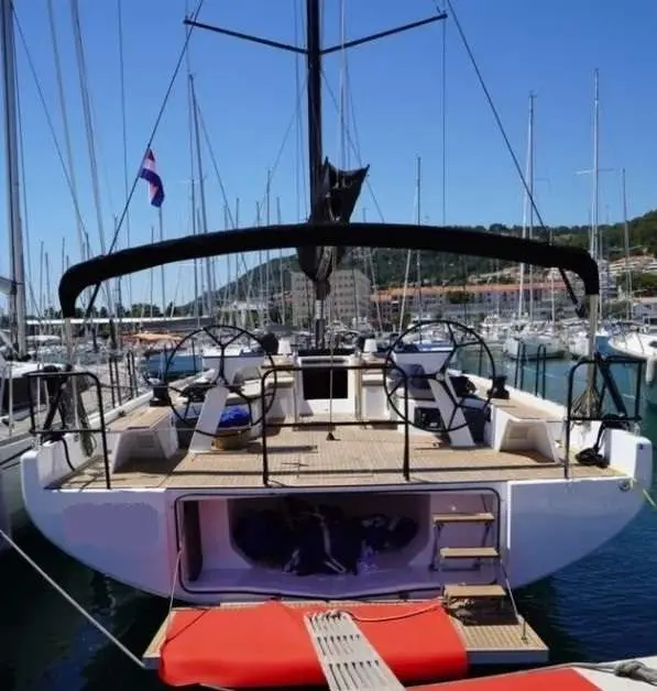 Beneteau First 53