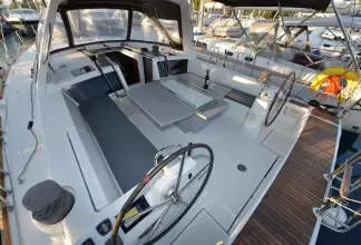 Thumbnail von Beneteau Oceanis 48